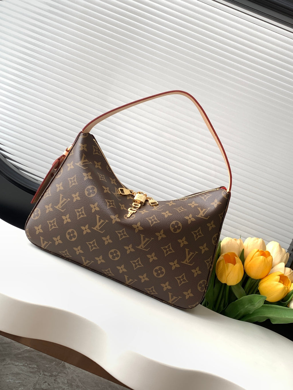 The Bella Curve Bag