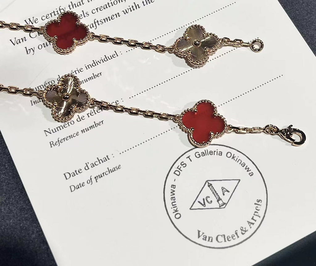 The Icon Clover Long (red & gold)