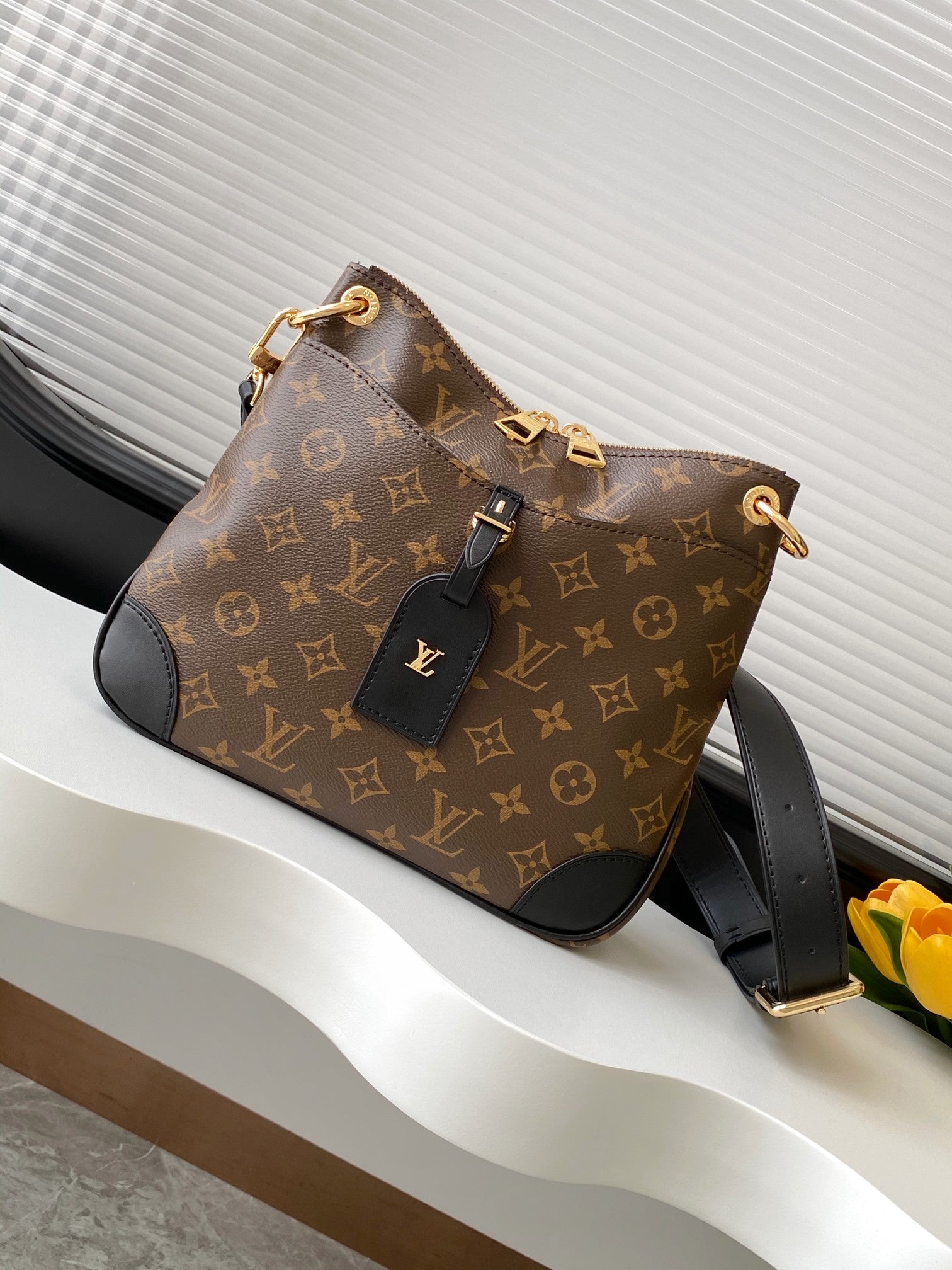 Everyday Icon Satchel