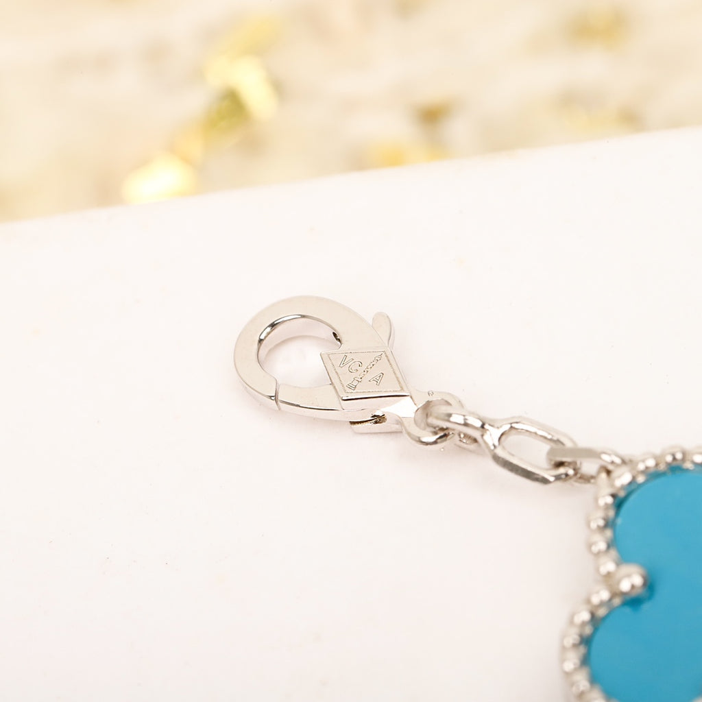 The Icon Clover (aqua)
