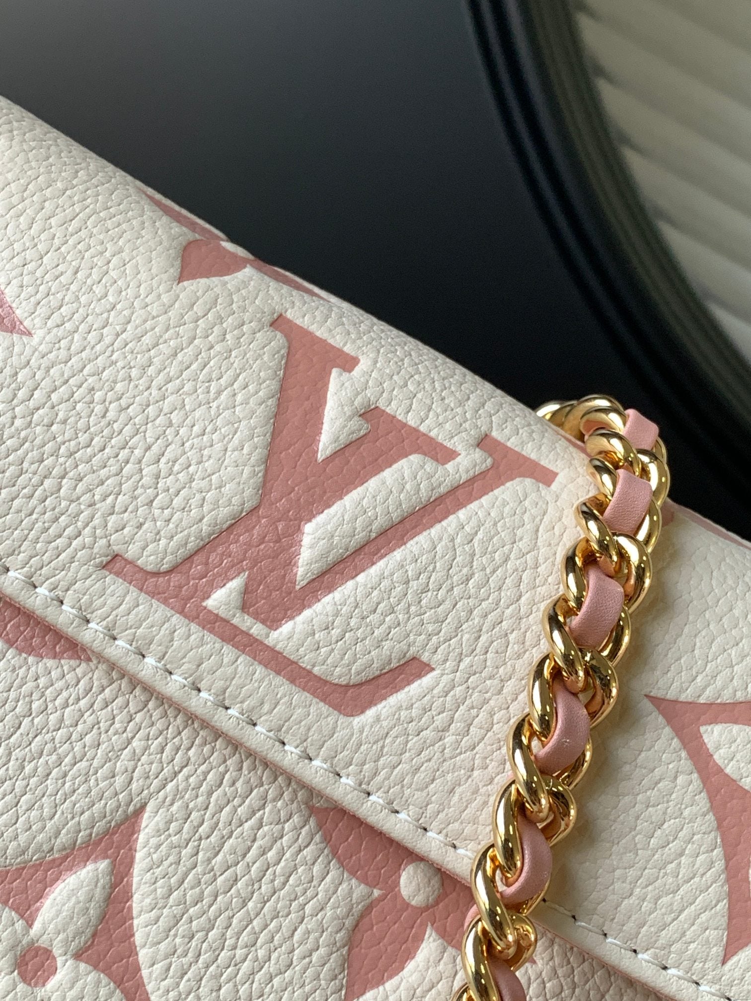 The Blush Chain WOC