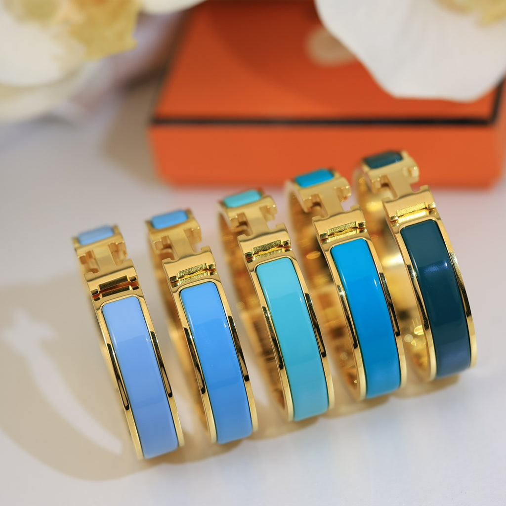 The Classic H Enamel Bangle (cool)