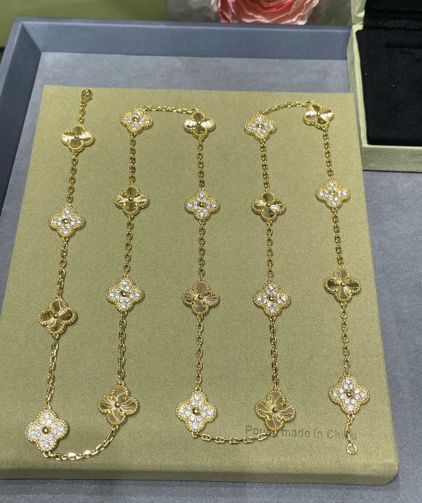 The Icon Clover Long (mixed Pavé)