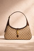 The Jetté Slim Shoulder