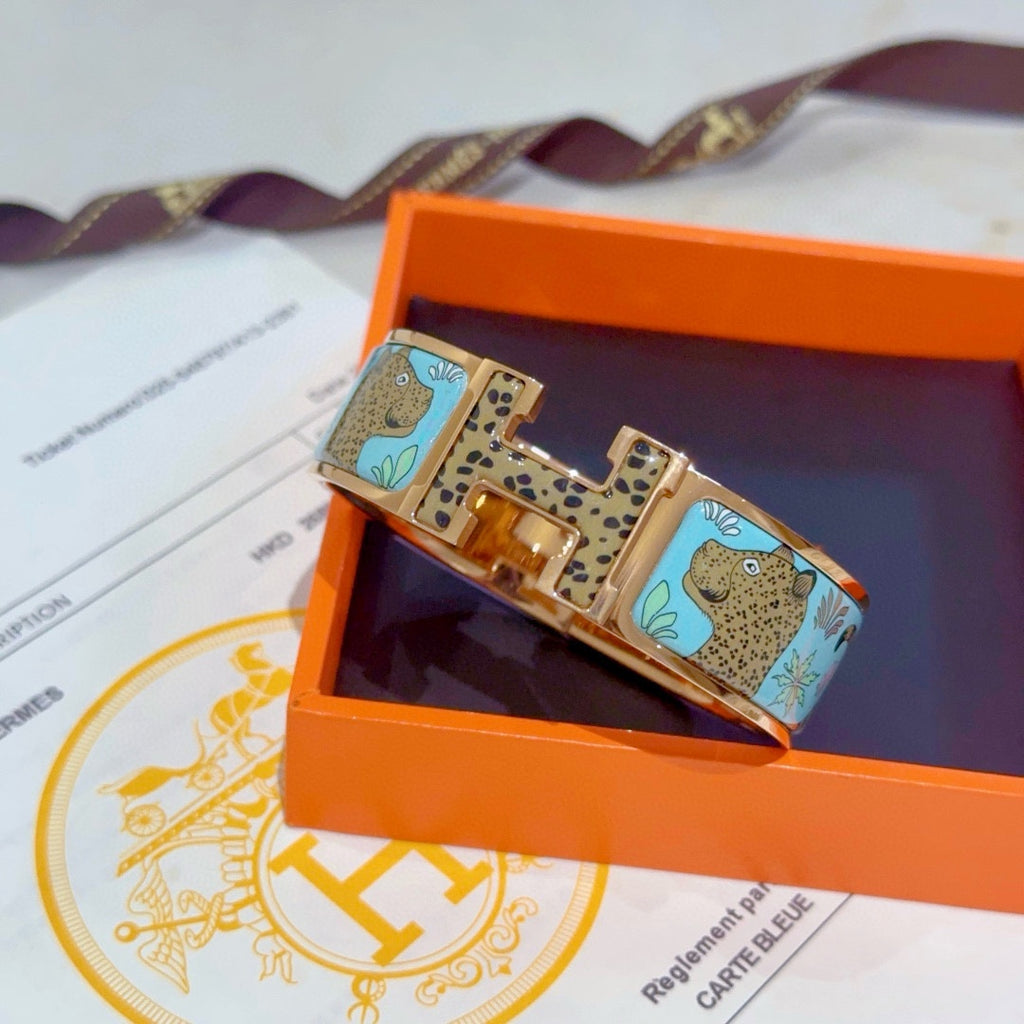 Leopard H Cuff